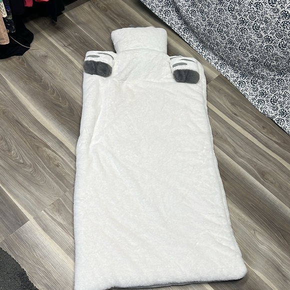 Toddler size fuzzy sleeping bag - Picture 7 of 8